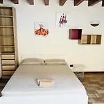 Casa Cleopatra Holiday home Bergamo